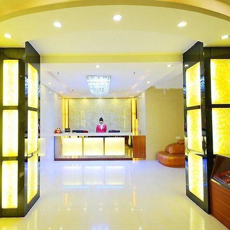 Longxiang Hotel Гуанчжоу Екстер'єр фото